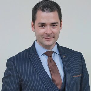 Meet your Posher, Max